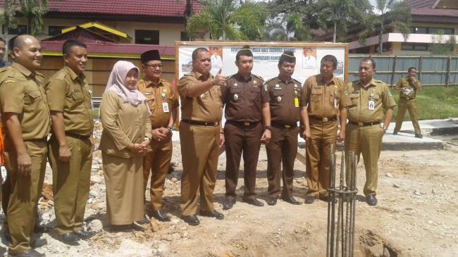 Bupati Yopi Arianto Minta Pembanggunan Gedung Utama RSUD Indrasari Rengat Berkualitas